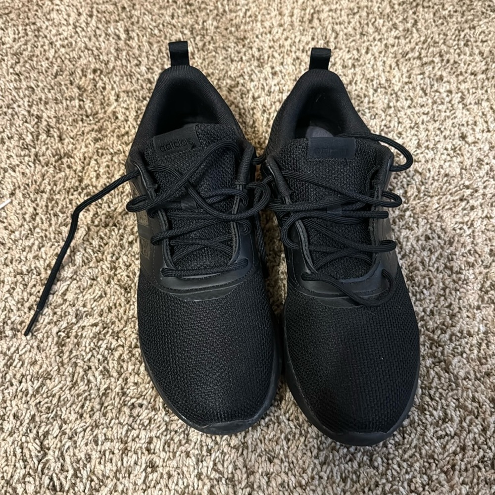 Adidas size 9 EUC cloud foam